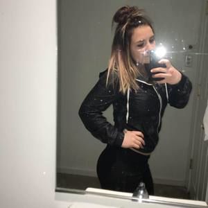 Meet your Posher, Rebecca